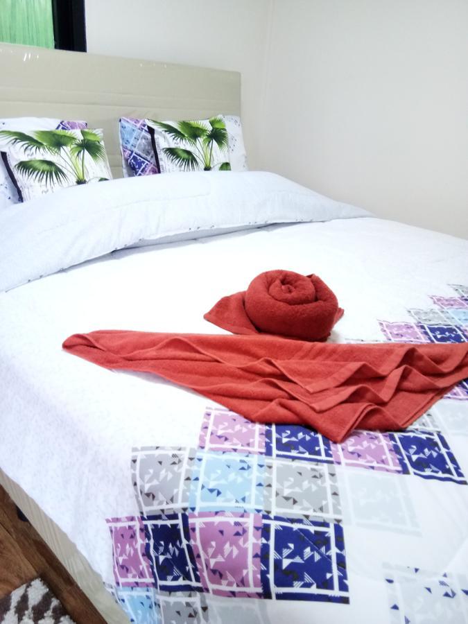4 Seasons Mini House Hotel Nakhon Si Thammarat Buitenkant foto