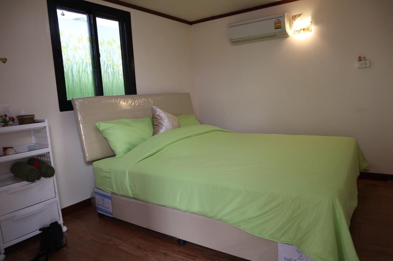 4 Seasons Mini House Hotel Nakhon Si Thammarat Buitenkant foto