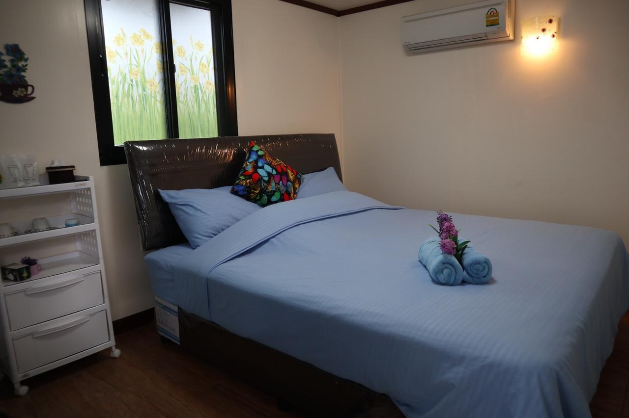 4 Seasons Mini House Hotel Nakhon Si Thammarat Buitenkant foto